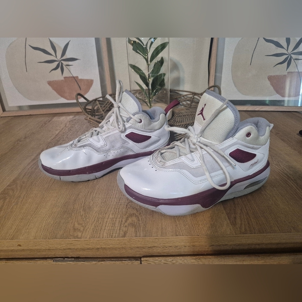 Jordan White Sneakers